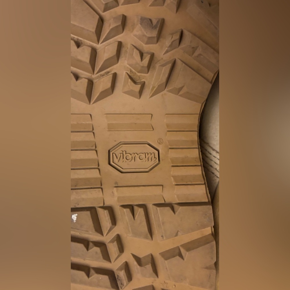 Wellco Deseret Tan HOT WEATHER FLAME RESISTANT VIBRAM SOLE COMBAT BOOT Size 5.5 - Picture 8 of 9